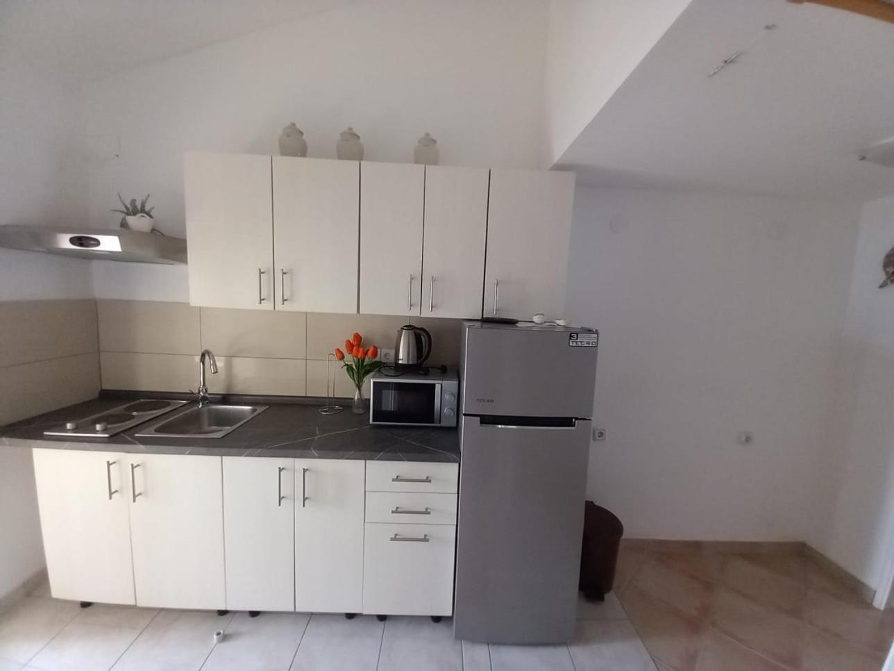 Apartmani Tudek Vir Ngoại thất bức ảnh