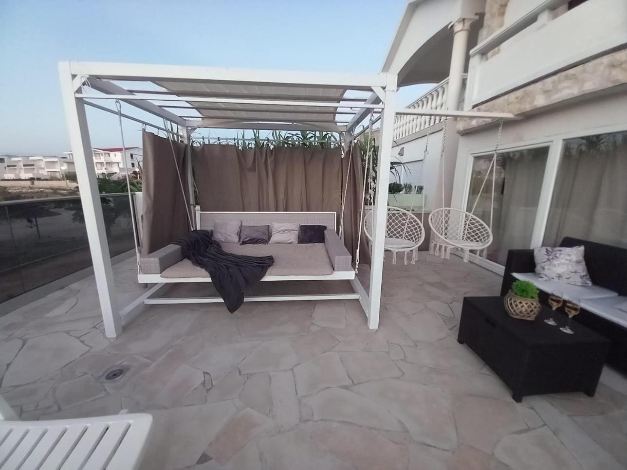 Apartmani Tudek Vir Ngoại thất bức ảnh